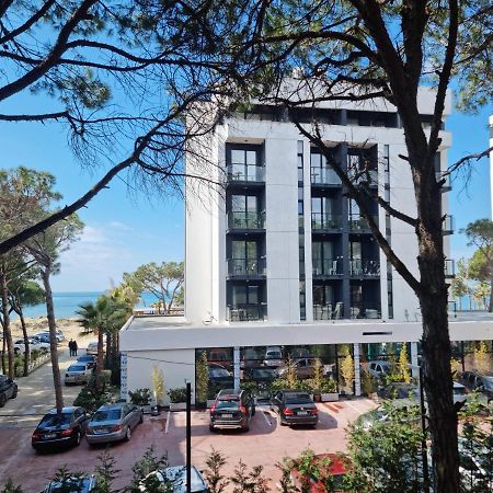 Hana Seaview Apartment Голем Екстериор снимка