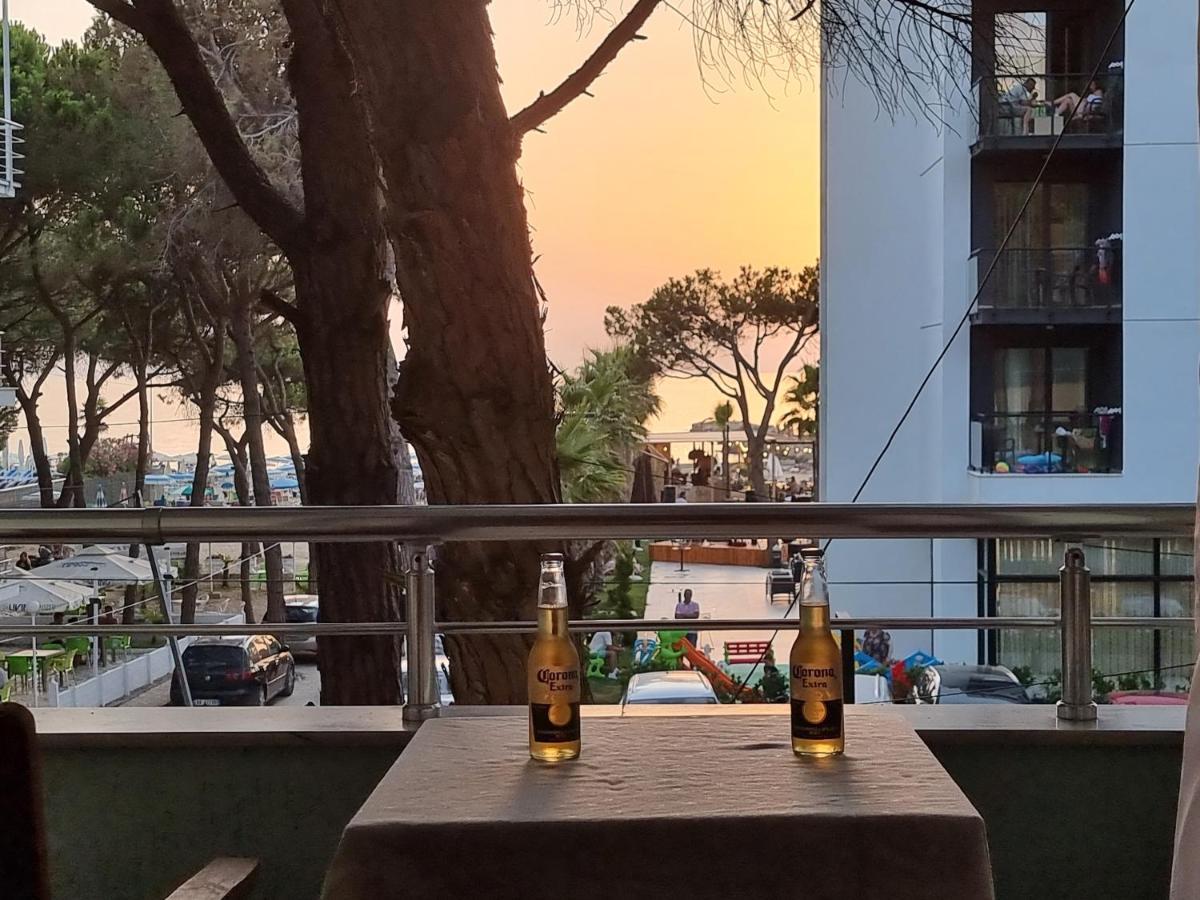Hana Seaview Apartment Голем Екстериор снимка