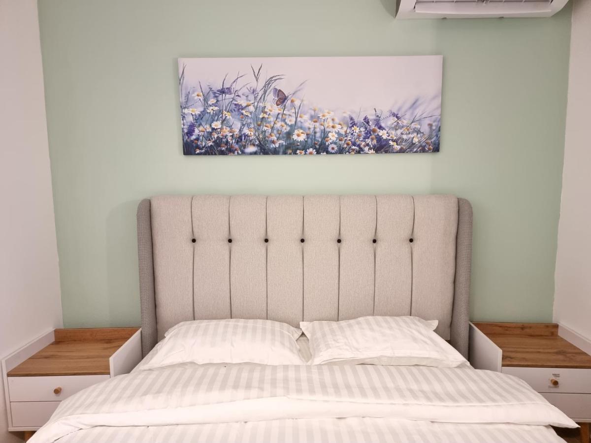 Hana Seaview Apartment Голем Екстериор снимка