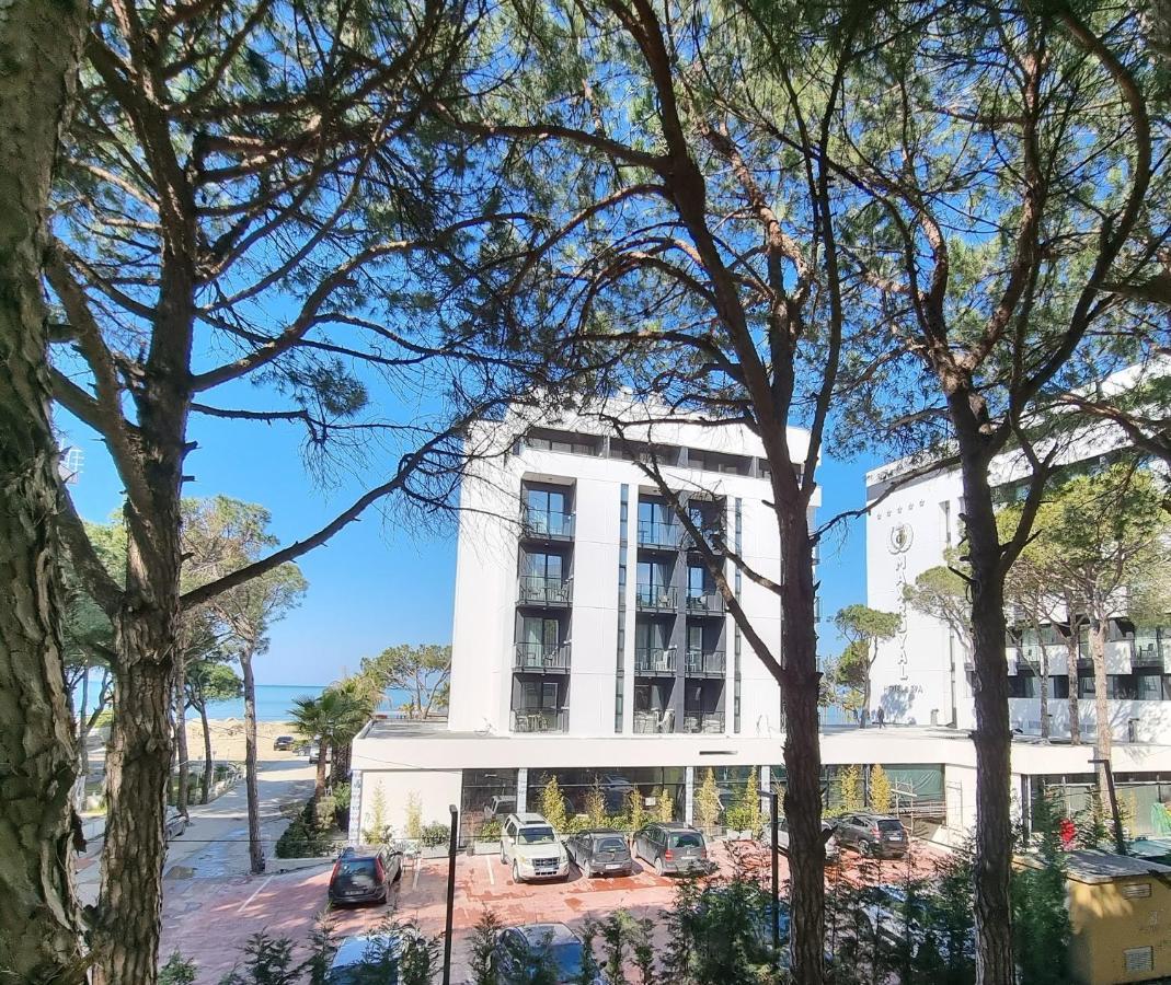 Hana Seaview Apartment Голем Екстериор снимка
