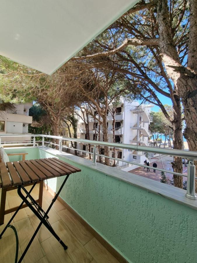 Hana Seaview Apartment Голем Екстериор снимка